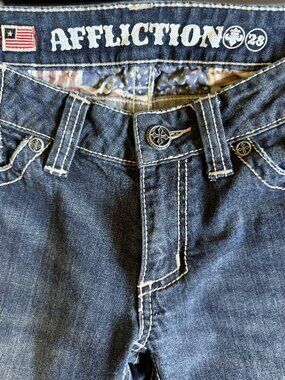 Affliction Bootcut Jeans Size 28 Dark Wash Embroidered Pocket Y2K Low Rise